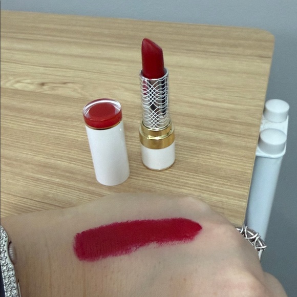 Perfect Red - Picture 4 of 4